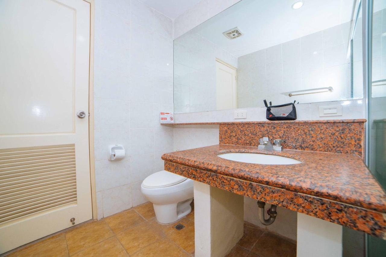 Reddoorz Premium @ Korea Town Angeles City Ngoại thất bức ảnh